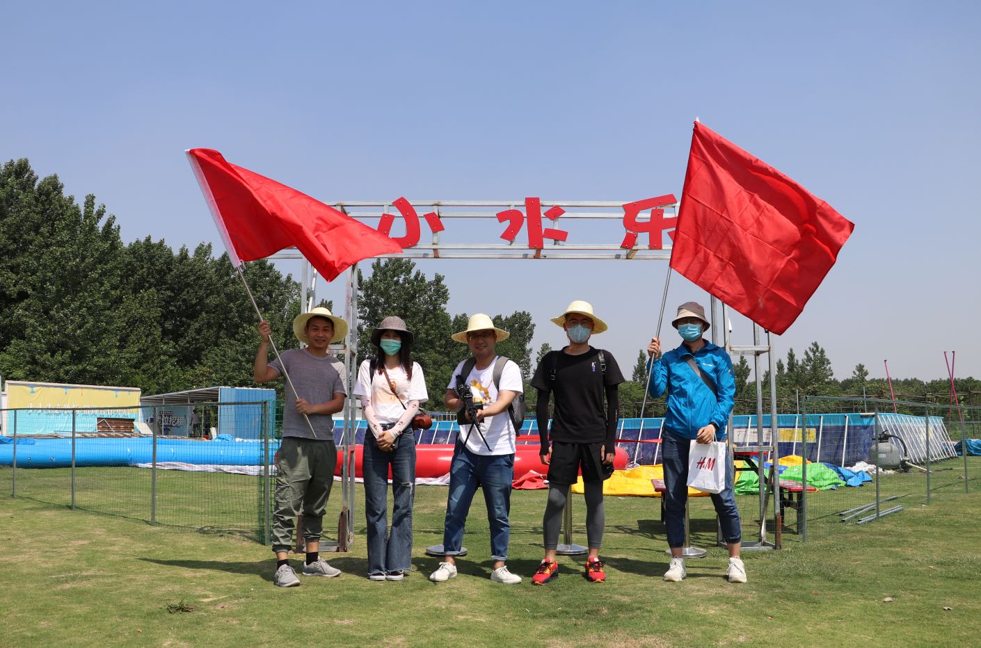 榴莲视频APP下载集团品牌部靓照